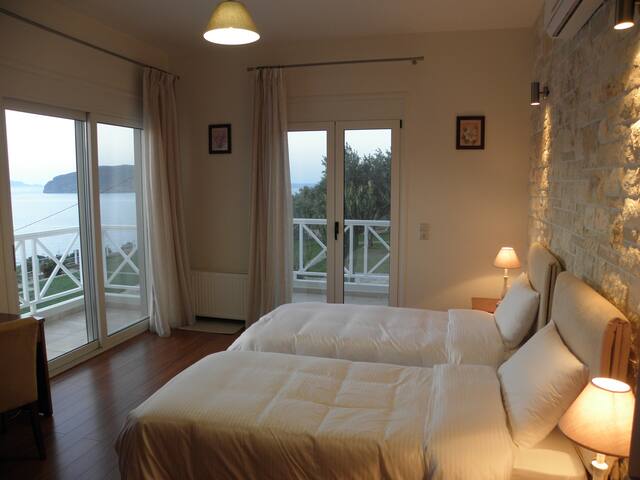 Villa Tholos Crete gallery image 5