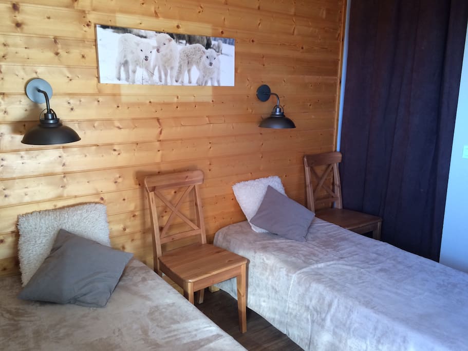 Chambre lits jumeaux transformables en lit double 160 cm