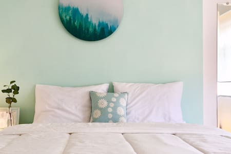 The Houzz : Bandung City Centre Apartment