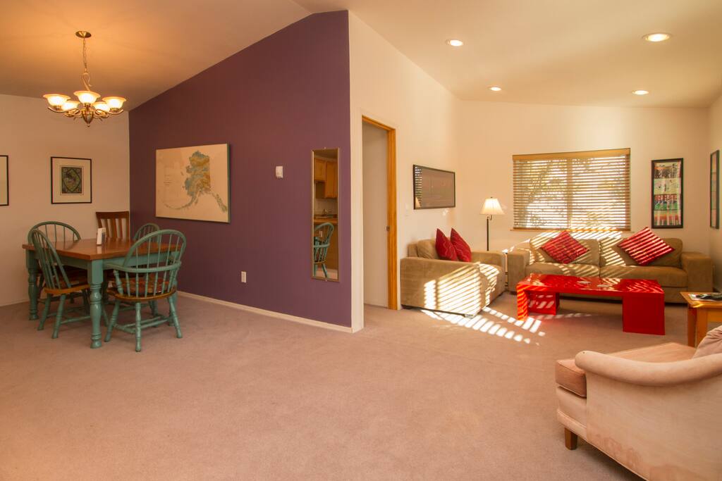 Prime Downtown 2 Bdrm Private Apartment 5-Star+ - Apartments for Rent