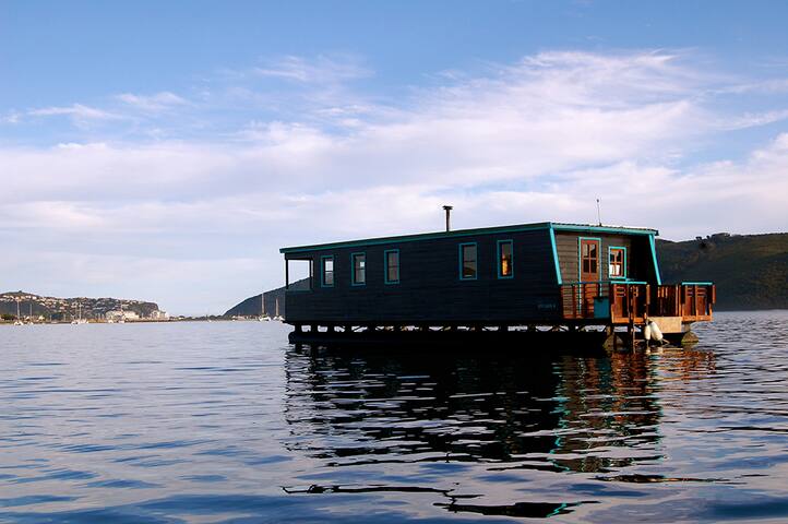 Knysna Houseboat Myrtle
