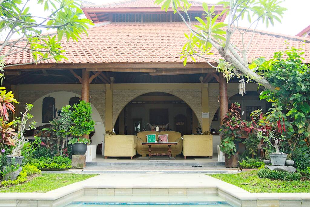 Spacious living area