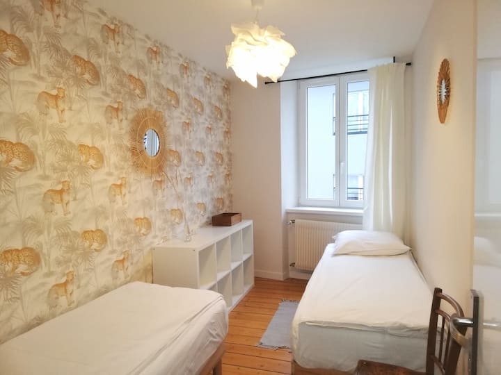 חדר בקומה הראשונה 