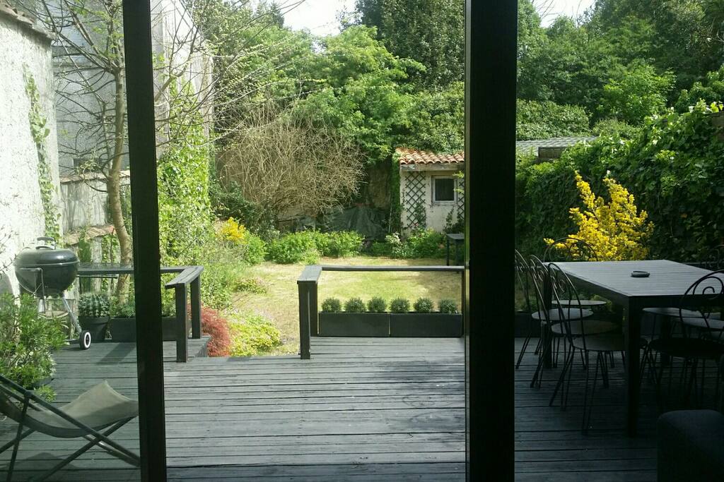 jardin de 200m2 au calme et au Sud Est