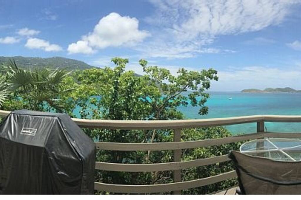 Enjoy grilling outside on the balcony with sound of the ocean and wonderful breeze.