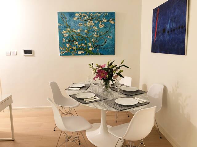 Executive apartment in a Luxury building gallery image 3