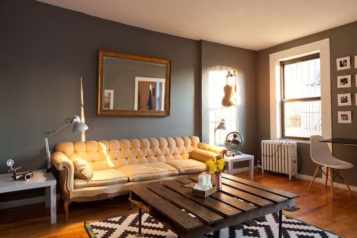 Williamsburg Penthouse Guestroom