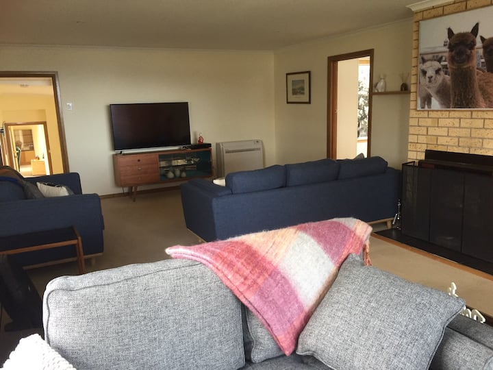 Beautiful Adventure Bay Home At The Beach. - Bruny Island