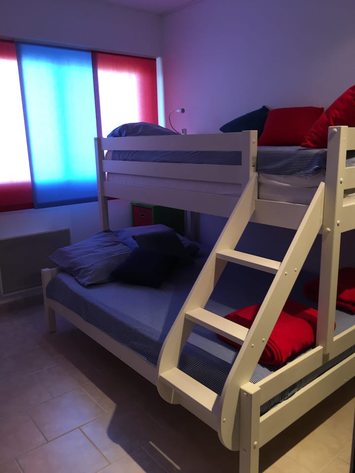 卧室2 （ 140 x 200 ）