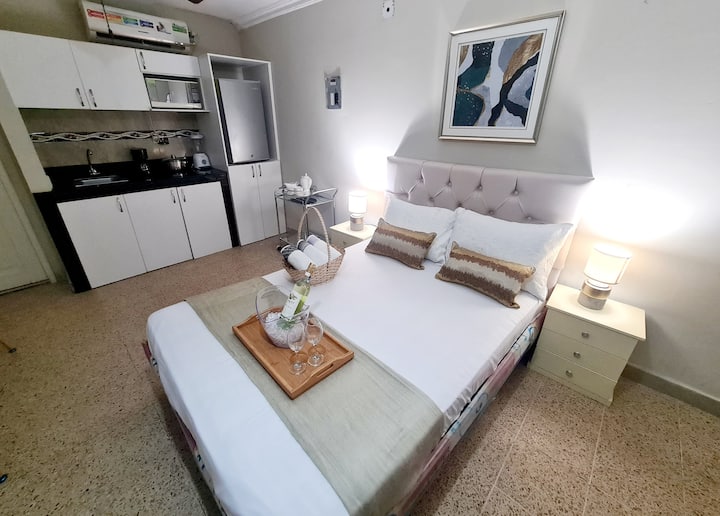 Cama Matrimonial - Cortinas - Sofa