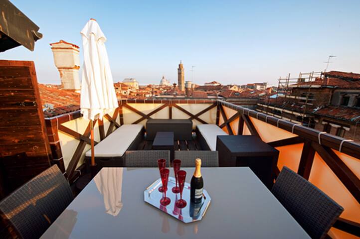 GRAND CANAL TERRASSE gallery image 2