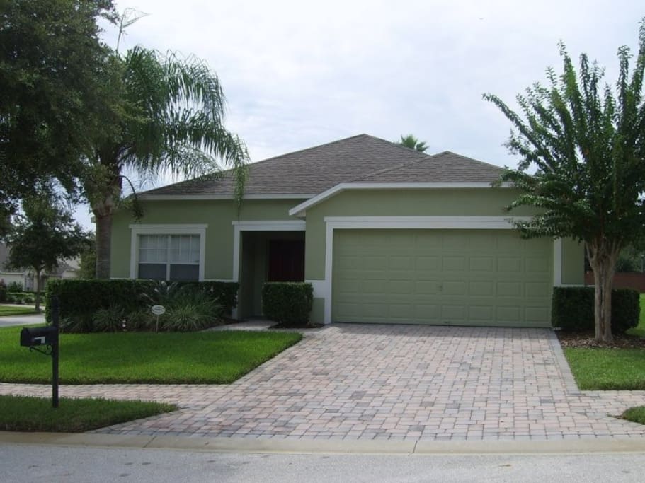 Top 100 Airbnb Rentals 2017 in Davenport, Florida