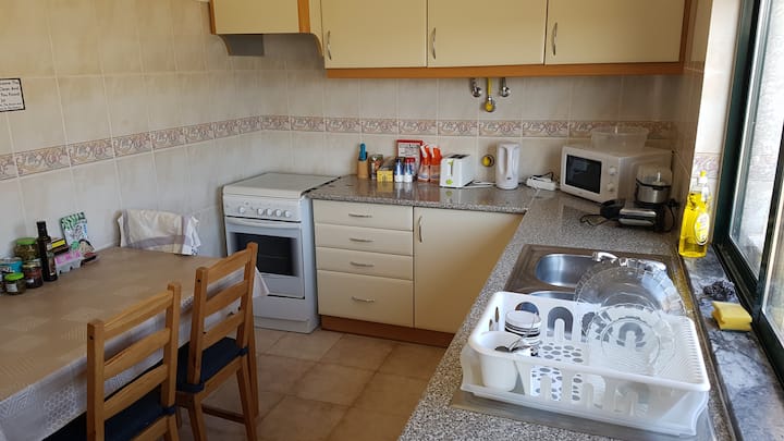 Wild Bedroom Balcony, Free Wifi - Faro