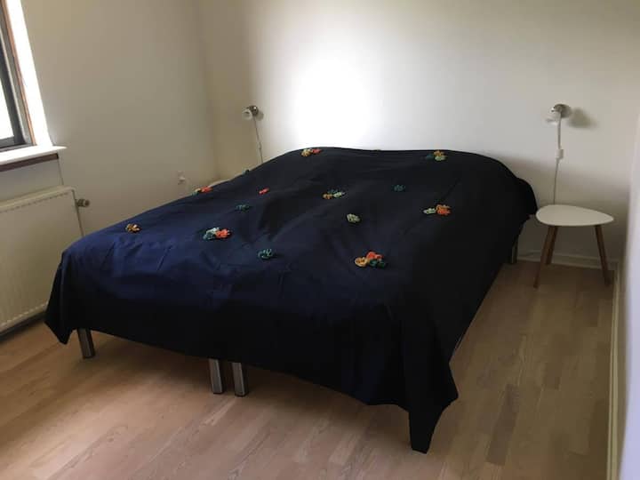 Sovrum med 3 bäddar