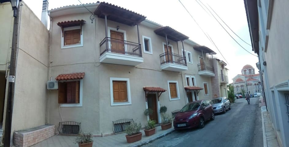 Delphi Paradise Apartments ZEUS