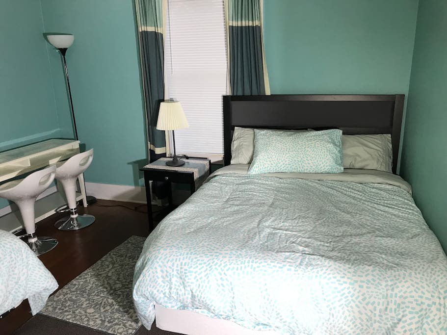 2 Full Beds