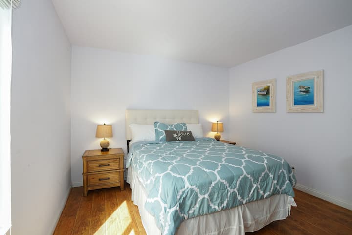 Druhá spálňa. Menšia manželská posteľ 