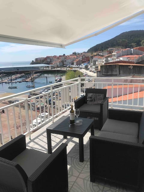 Airbnb con mejor rendimiento: Apartment overlooking the port of Finisterre en Fisterra