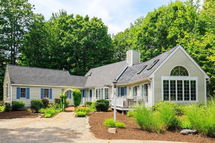 Modern And Homey Oasis - Walk To Town & Beach! - Ogunquit, ME
