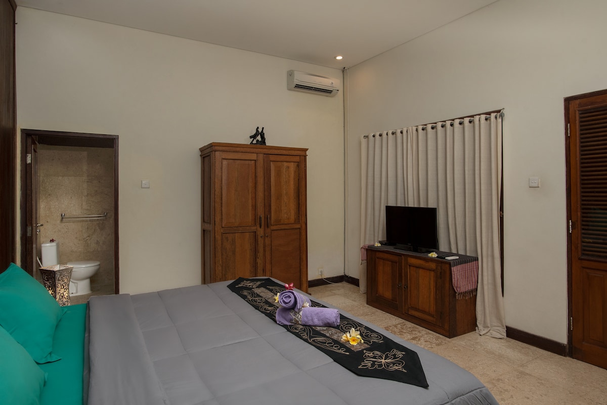 საწოლი ოთახი 1