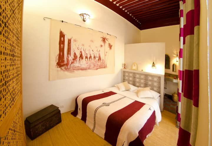 غرفة نوم مزدوجة طابق 1 بحمام