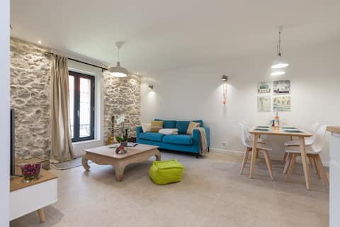 Propriété Airbnb réussie: The migraineur on the courtyard side à Antibes