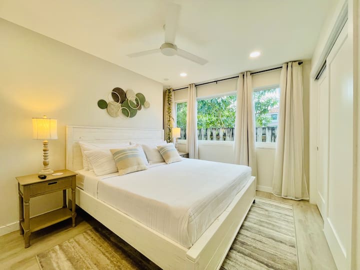 Bedroom #3, King size bed, LArge and quiet room