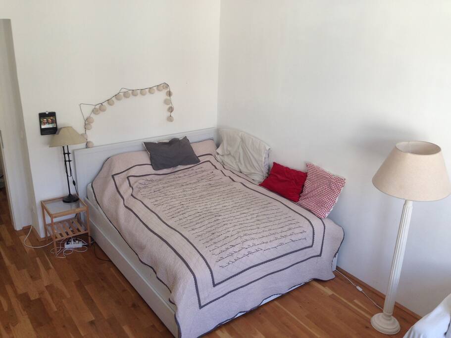 Your room // Dein Zimmer