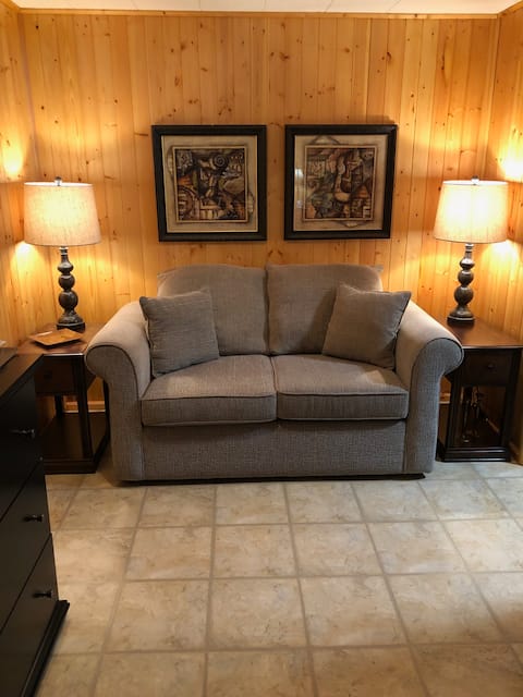 Larry’s Escape......Come and Relax!