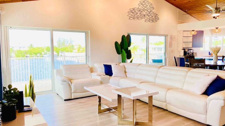 🏝Beautiful🏖water View🌅pool🏊‍♀️gym🏋️room Private⛵️dock⚓️ - Florida Keys