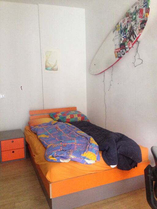 Bett
