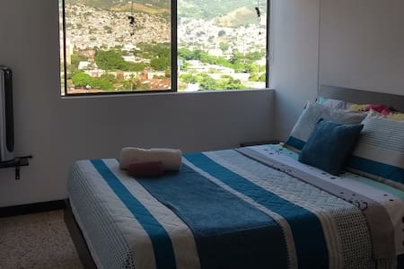 Comfortable room in Cali - Familiar flat