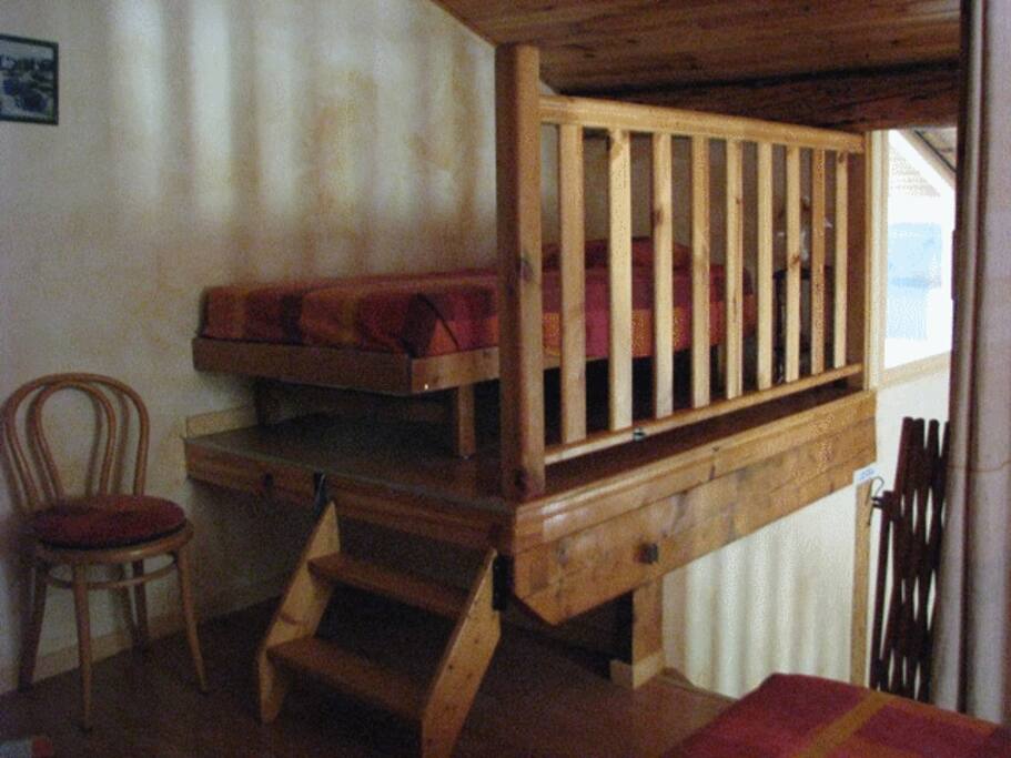 le lit du haut