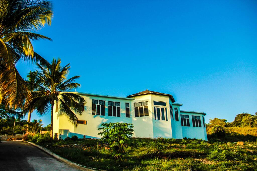 Welcome to Paradise