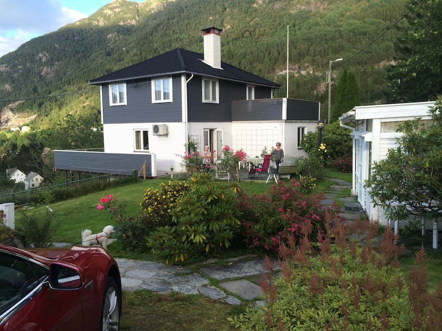 Parking no problem. Small garden house to the right also yours to use .