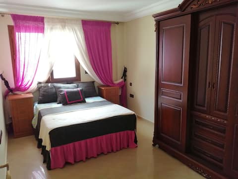 Apparently furnished for rent located in the heart of the city