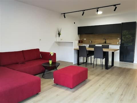 Top Airbnb: New! Sea view apartment, near the beach! in Grad Cres