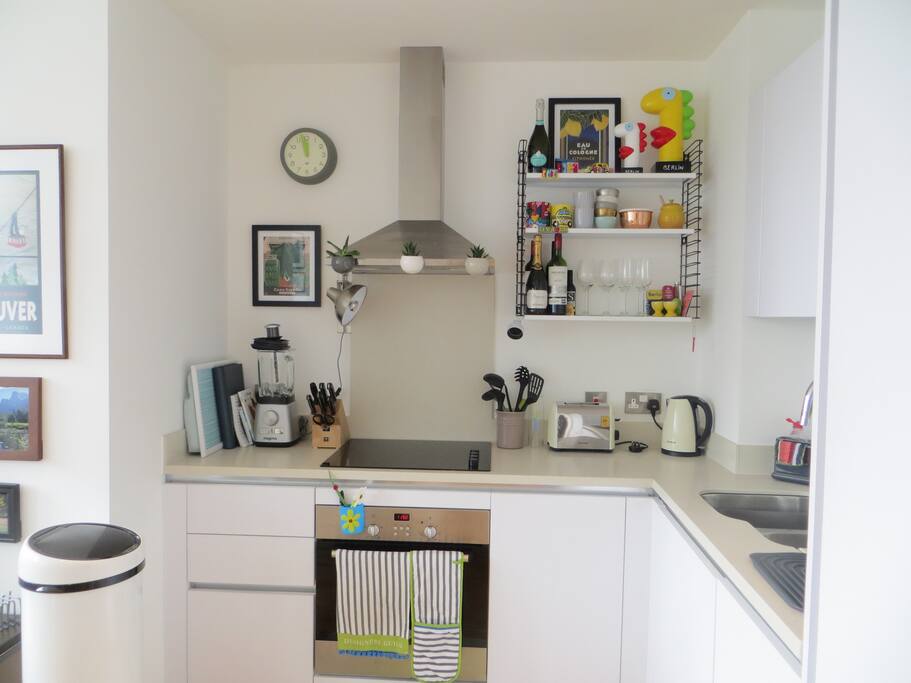 Fully fitted kitchen