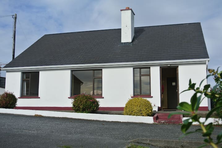 Aran Islands View in Coastal Connemara.  Sleeps 6!