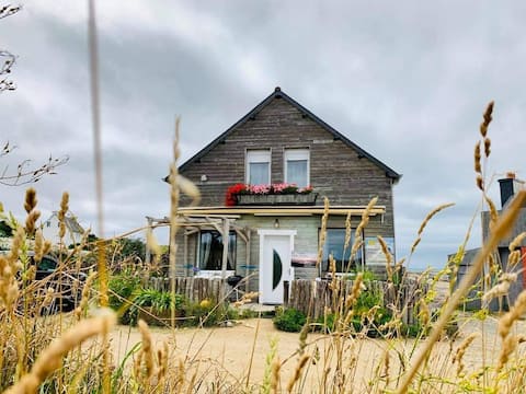 The sea is 10 meters. Les Chardons Bleus cottage.