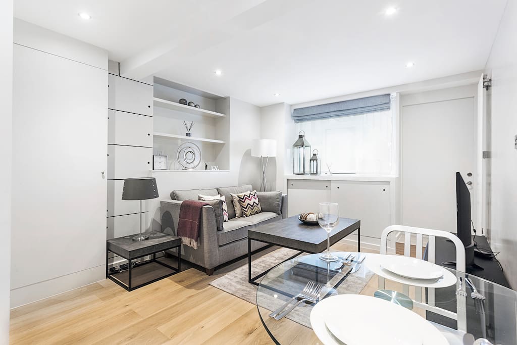 Living & Dining Area