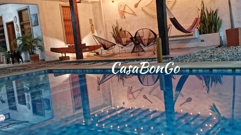 CasaBonGo/8 people/private with pool