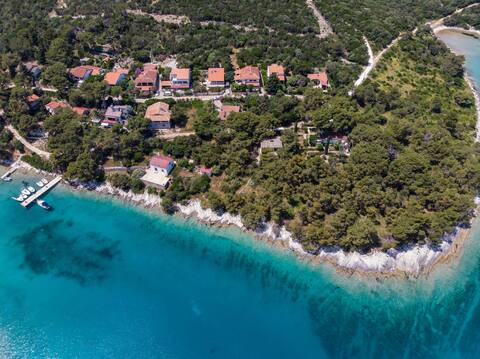 Successful Airbnb property: App.MENULA in Ćunski
