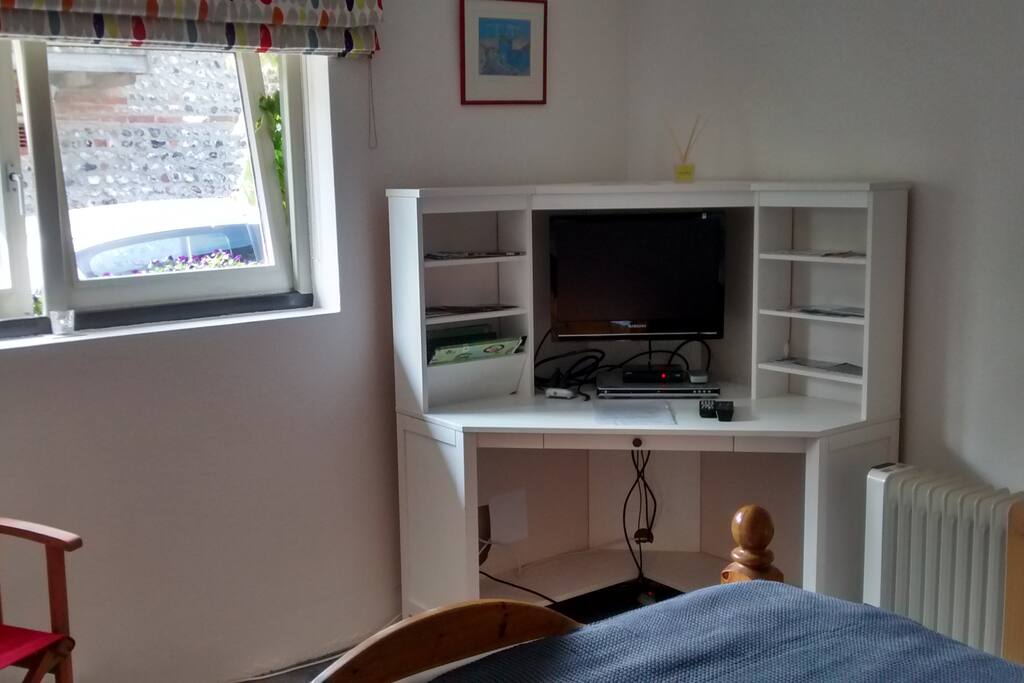 TV and internet area