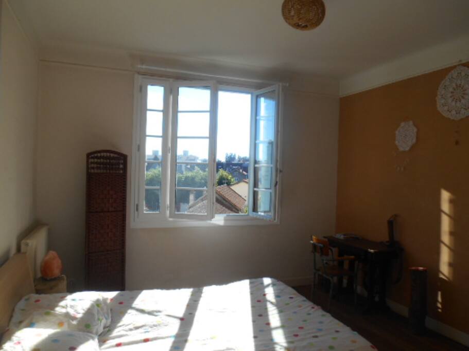 la chambre, plein Est, pour se lever du bon pied!