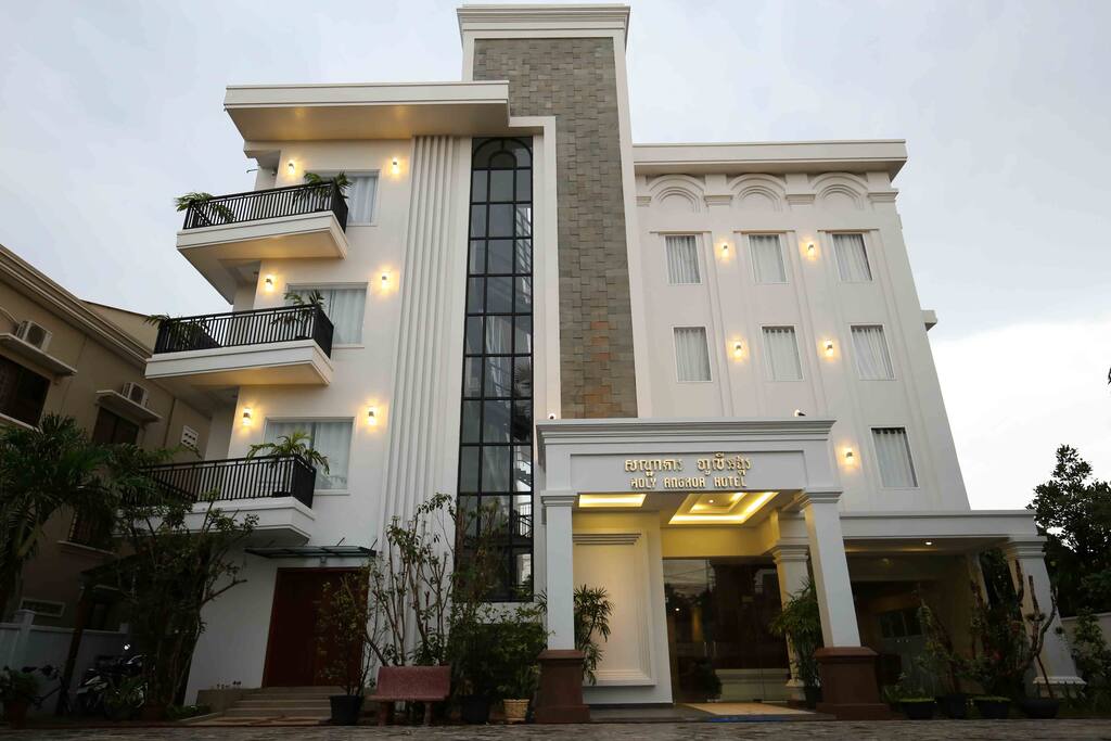 Deluxe Room at Holy Angkor Hotel