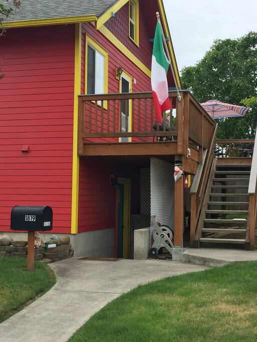 This photo shows the entry to your apartment in the Superman House. It is only three steps down to the doorway.