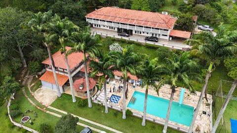 Top Airbnb: Igaratá Dam Farmhouse Panoramic View 50 km from SP in Santa Isabel