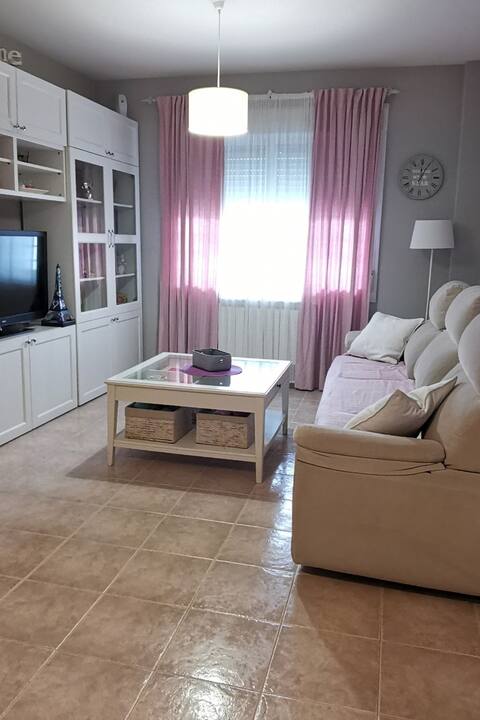 Successful Airbnb property: Casa Emma (ideal for families/friends). 5 minutes from C.R. in Ciudad Real