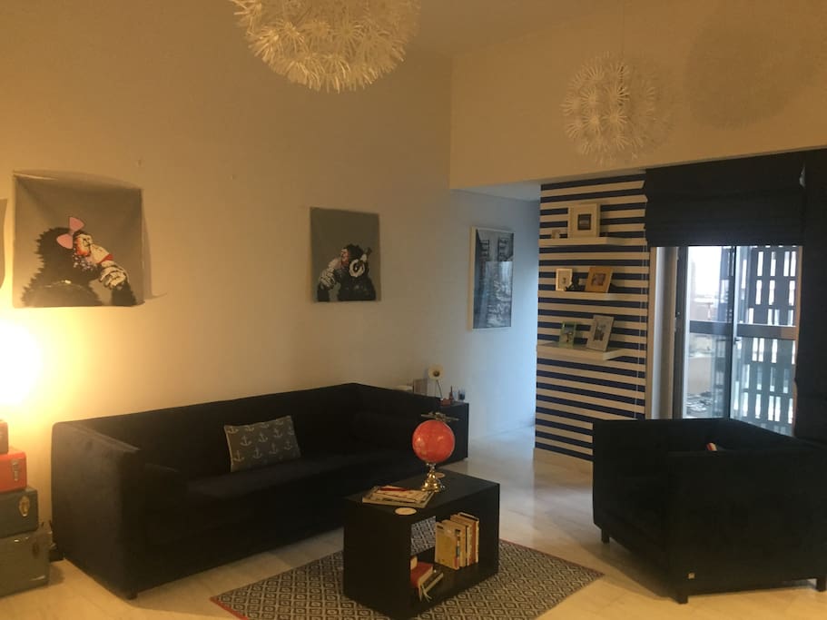 Living area & balcony